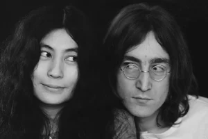 Yoko Ono (ex-mulher de John Lennon) era uma Sugar Baby